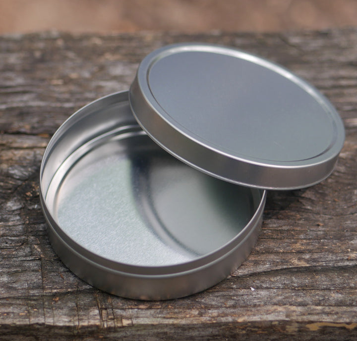 tin-box_bx-233_web-p1130067_15b02e3f-3d2c-4c2c-bad4-e339539170f4