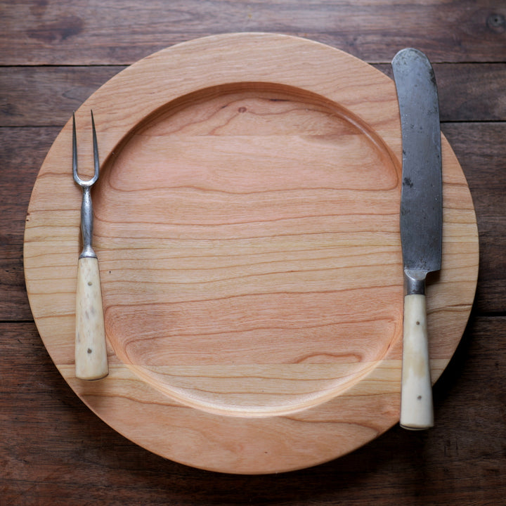 woodenplate12cherryP1001114_c9330f22-81c9-4867-bf71-b888fa67b3bb
